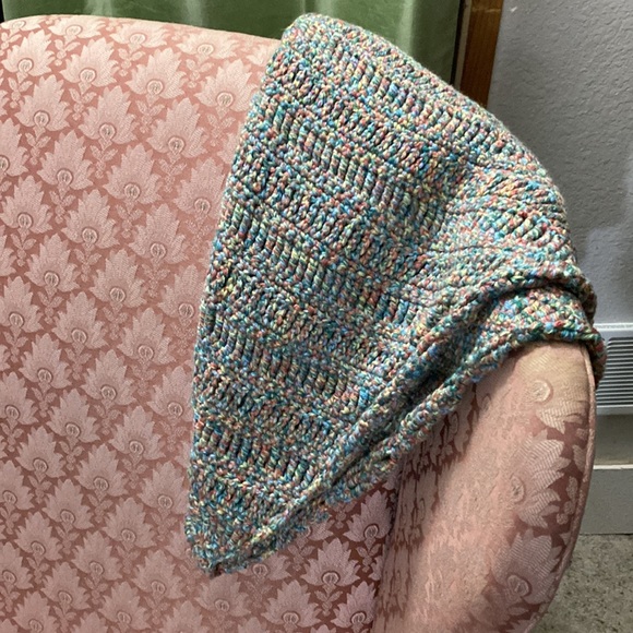 Crocheted Shawl - Picture 5 of 5